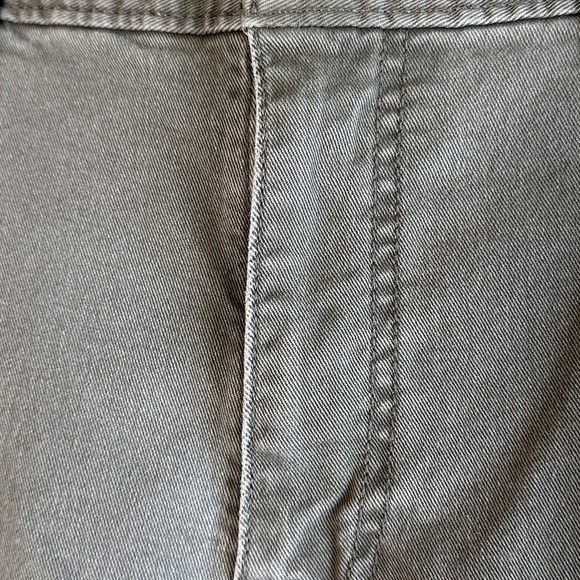 Dockers Distressed Gray Straight Fit Chino Jean pants Sz. 38x32 Men’s - Picture 2 of 12